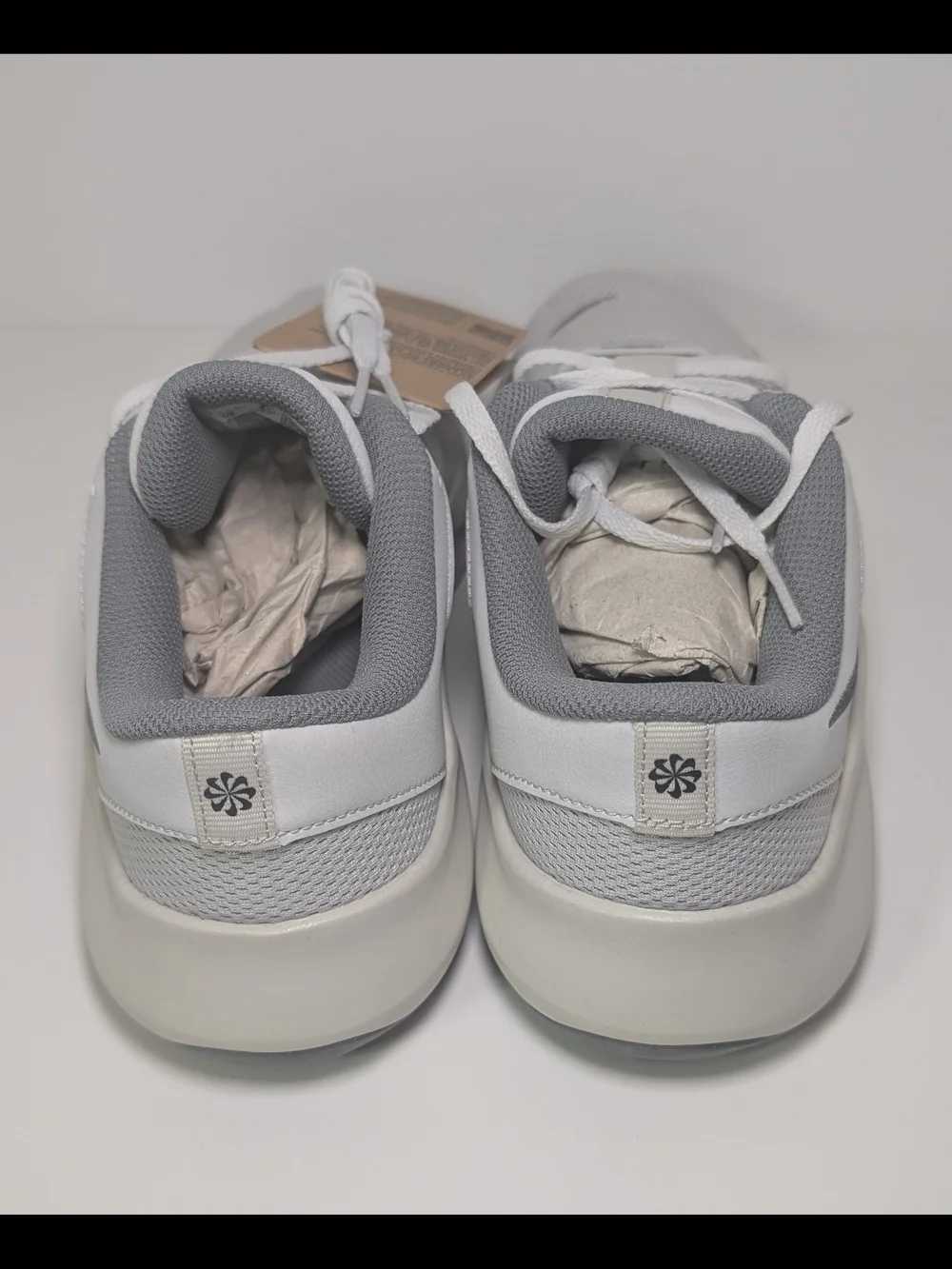 Nike Legend Essential 3 Next Nature Photon Dust Sneakers DM1120-005 Mens Size 8 - Picture 4 of 8